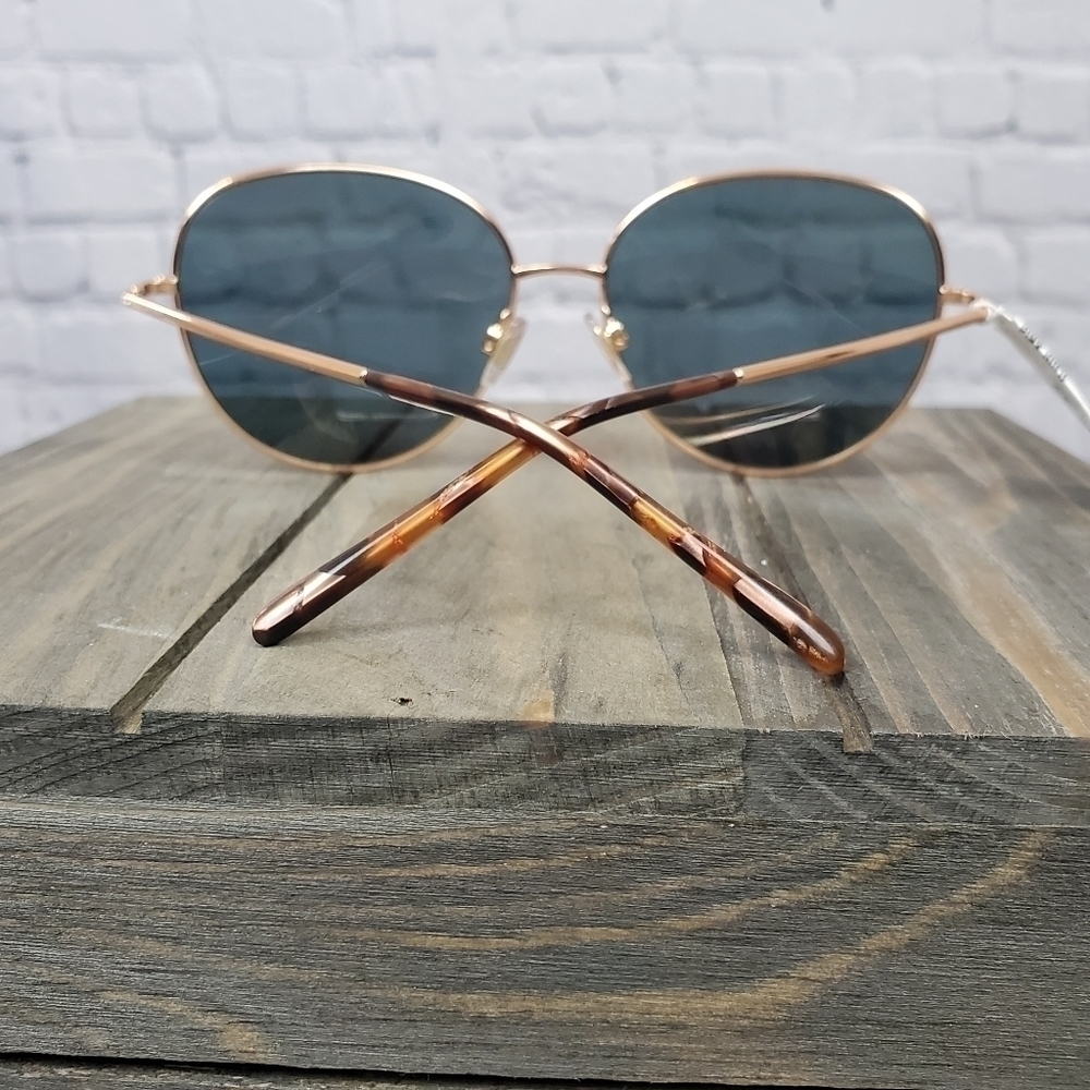 DOLCE and Gabbana 58mm Irregular Sunglasses NWT - Picture 3 of 10